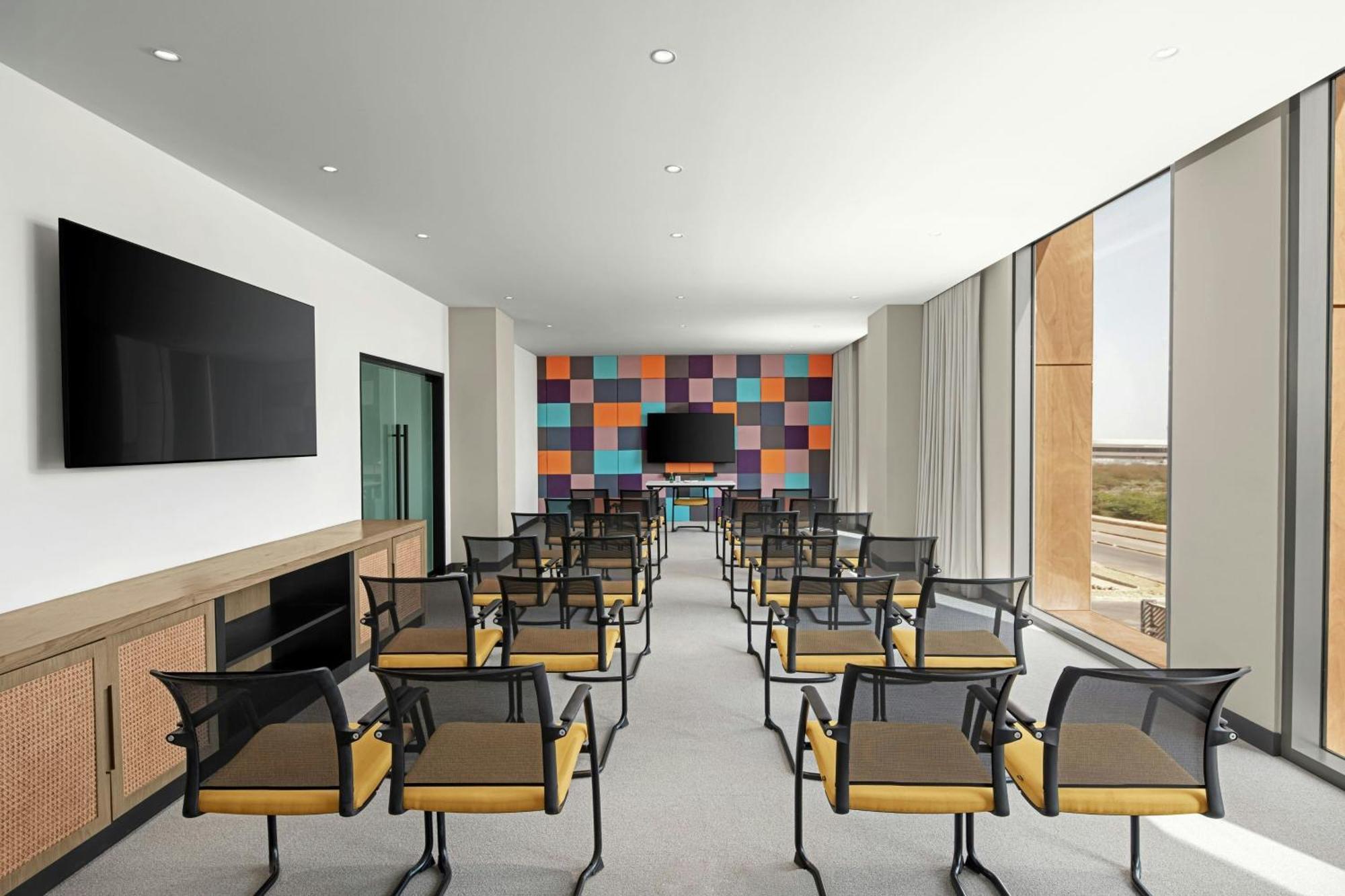 Four Points By Sheraton Dakar Diamniadio Noflaye Exterior photo